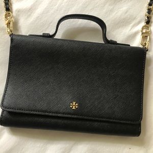 Tory Burch Wallet in a chain. Black leather